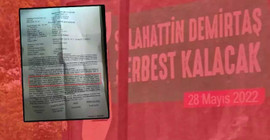 Bu kez de 'sahte' afiş itirafı: AKP Genel Merkezi'nden basılı halde geldi