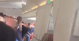 Havada panik: Güney Kore'de bir yolcu inişe geçen uçağın kapısını açtı, dokuz yolcu hastaneye kaldırıldı