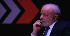 Putin ile savaşı görüşen Lula, Rusya davetini reddetti