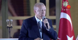Erdoğan, balkon konuşmasında Demirtaş'ı hedef aldı, montaj videoyu savundu