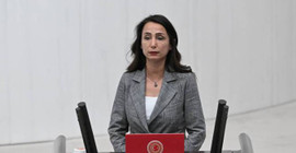 Yeşil Sol Parti, TBMM Başkanlığı'na Tülay Hatimoğulları Oruç'u aday gösterdi