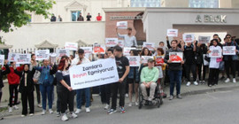 İstanbul'da üniversite öğrencileri eğitim zammını protesto etti: 'Müşteri olarak görülüyoruz'