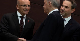 AKP'li yetkiliden ekonomi yorumu: Yatırımcıları rahatlatmak için yargıda yeni adımlar atılacak