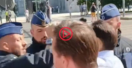 Belçika'da bir polis, aşırı sağcı parti liderini darbetti