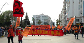 Antalya’da Mahir Çayan flaması taşıyan liseli gözaltına alındı