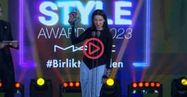 Melike Şahin ödülünü kadınlara ve LGBTİ+'lara ithaf etti: Ödediğimiz bedellere adıyorum