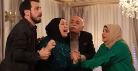 Kızılcık Şerbeti'nin yapımcısı sansür iddiasını yalanladı: Atatürk rozeti değil, marka amblemi