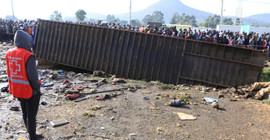 Kenya'da kamyon diğer araçlara ve yayalara çarptı: En az 51 kişi öldü