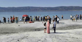 Salda Gölü'ne giren 13 yaşındaki çocuk boğuldu