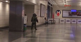 Şüpheli çanta metro seferlerini durdurdu