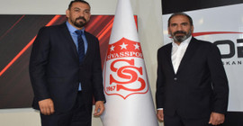 Sivasspor'un yeni teknik direktörü Servet Çetin oldu