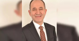 CHP ilçe başkan adayı olduğu kongrede kalp krizi geçiren Faruk Özdemir vefat etti