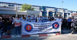 Ege Üniversitesi Hastanesi çalışanları iş bıraktı