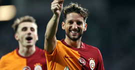 Dries Mertens'ten Galatasaray'ın tarihine geçen gol