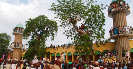 Nijerya'da 186 yıllık tarihi caminin çökmesi sonucu 10 kişi öldü