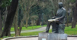 Prag'da Atatürk heykeli Ermeni Soykırımı nedeniyle reddedildi