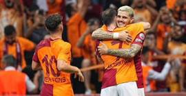 Sezonun ilk derbisinde Galatasaray Trabzonspor'u 2-0 yendi