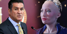 CHP'li Mustafa Sarıgül, robot Sophia'ya kızdı: Bak ben Erzincanlı Sarıgül’üm fişini çekerim senin