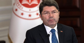 Bakan Tunç 'aile arabuluculuğu'nda ısrarcı: 'Boşanma ile nafaka ayrılmalı'
