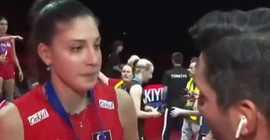 Voleybolcu İlkin Aydın'dan TRT muhabirine: Ben siyasi şeyler söylüyorum