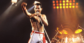 Freddie Mercury'nin piyanosu açık artırmada satıldı