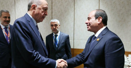Ertelenen görüşmenin ardından: Erdoğan ve Sisi G20 zirvesinde bir araya geldi