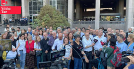 Sivas Katliamı Davası düşürüldü... Adliye önünde protesto: Bu mahkemeyi mahşere bırakmayacağız