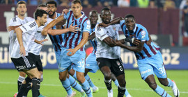 Trabzonspor, evinde üç puanı aldı: Beşiktaş'ı 3-0 yendi