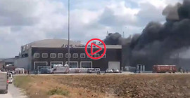Silivri'de otluk alanda başlayan yangın fabrikaya sıçradı: İşçiler tahliye edildi
