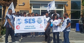 Sağlık emekçileri Urla Devlet Hastanesi'nde çıkan yemekten rahatsız