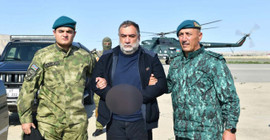 Karabağ'daki yönetimin üst düzey isimlerinden Vardanyan gözaltına alınarak Bakü'ye götürüldü