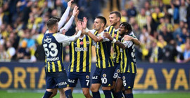 Fenerbahçe ligde 7'de 7 yaptı: Çaykur Rizespor'u 5-0 yendi