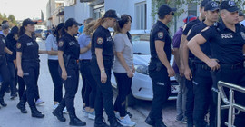 CHP'li iki belediyeye operasyon kapsamında 13 kişi tutuklandı