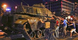 Darbe girişimi davasında 12 tahliye