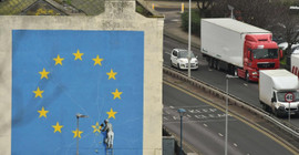 Banksy'nin 36 milyon TL değerindeki duvar resmi yıkıldı: Brexit sürecini resmediyordu