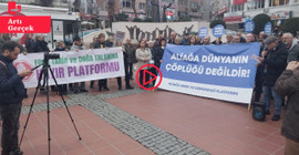 İzmir'de asbestli gemi protestosu: Aliağa dünyanın çöplüğü değil