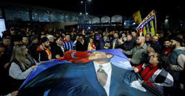 Galatasaray ve Fenerbahçe kafilesi İstanbul'a döndü