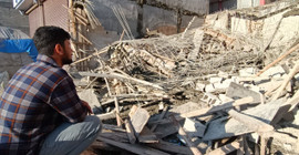 İnşaat iskelesi çöktü, iki işçi yaralandı