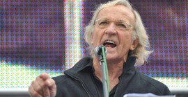 Duayen gazeteci John Pilger 84 yaşında vefat etti