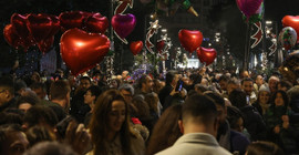 İzmir'de yılbaşı kutlamalarında havaya ateş açan 14 kişi yakalandı