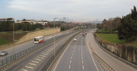 İstanbul'da yılın ilk gününde yollar boş kaldı