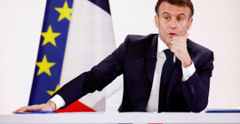 Macron'un aşırı sağcı Le Pen'le mücadele planı: Sağa kaymak