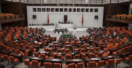 Kanun teklifi görüşmeleri başlıyor: Emekli maaşlarına ek zam Meclis'te