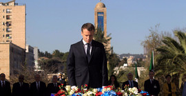 Macron'dan Cezayir'e zeytin dalı