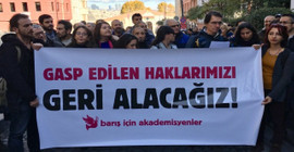 Eğitim Sen: Barış Akademisyenlerine yargı eliyle eziyet ediliyor