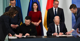 Zelenskiy ile güvenlik anlaşması imzalayan Scholz: Tarihi bir adım, Putin'e net mesaj gönderiyoruz