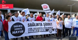 Adana'da sağlıkta şiddet protestosu: 'Her 30 dakikada bir sağlık çalışanı şiddete uğruyor'