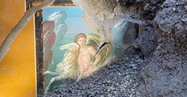 Yunan mitolojisinin 'ikizleri' Pompeii'de: 2 bin yıllık duvar resmi keşfedildi