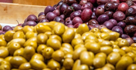 Zeytin yumuşuyorsa çözümü... 1 yıl boyunca taze kalan zeytin saklama tüyosu