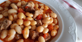 Tencereye sadece 2 bardak ekleyin kuru fasulye çok daha iyi pişiyor ve lezzeti artıyor